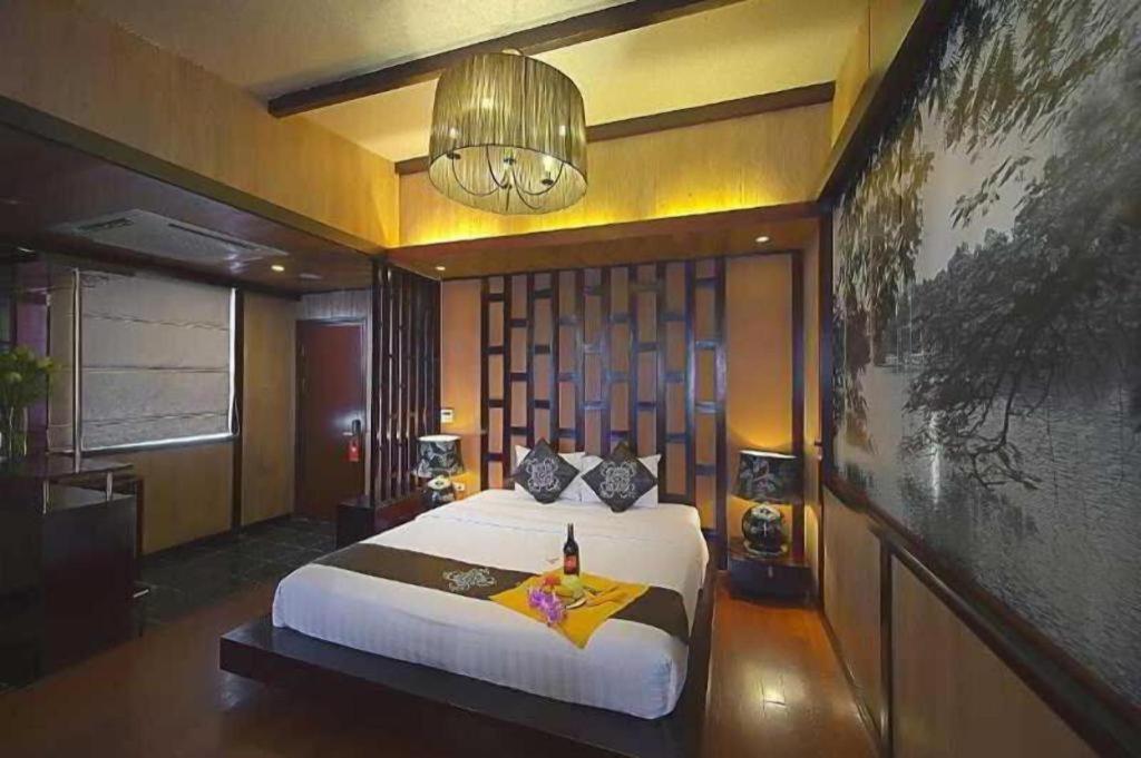 Hanoi Antique Legend Hotel Екстер'єр фото