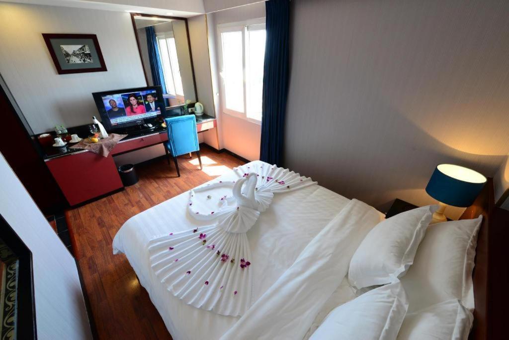 Hanoi Antique Legend Hotel Екстер'єр фото